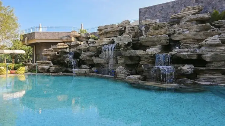 Holiday Inn Resort Qionghai Guantang, an IHG Hotel - Spa