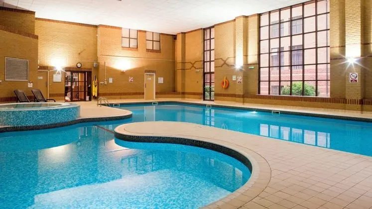 Holiday Inn Rotherham Sheffield, an IHG Hotel - Havuz