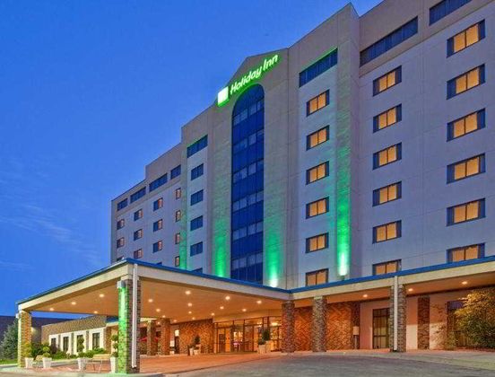 Holiday Inn Rushmore Plaza