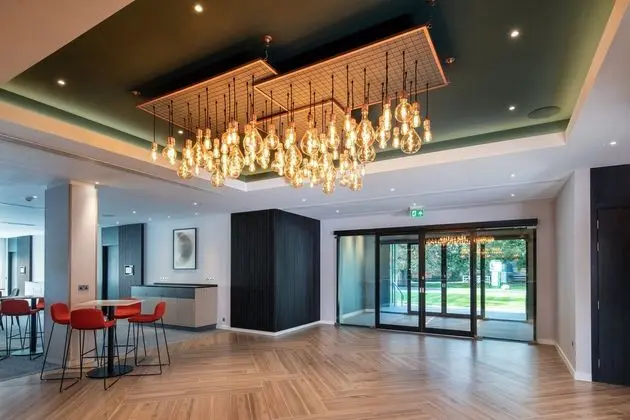 Holiday Inn Shepperton - Dış Mekan