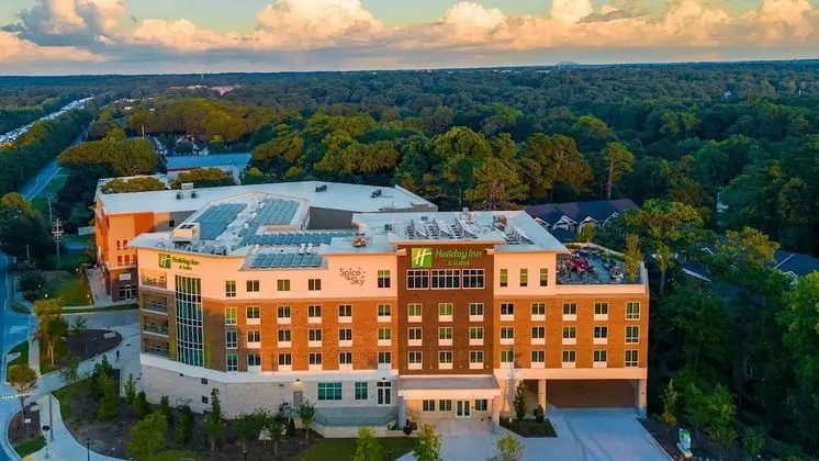 Holiday Inn & Suites Atlanta Perimeter - Dunwoody, an IHG Hotel
