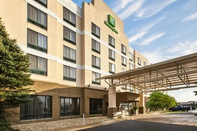 Holiday Inn Hotel & Suites Bolingbrook - Dış Mekan