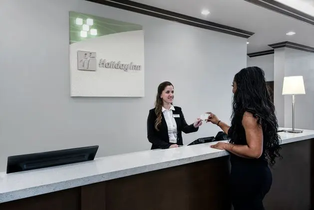 Holiday Inn Hotel and Suites College Station Aggie - Lobi