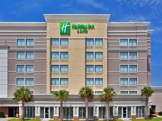 Holiday Inn Hotel & Suites