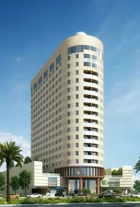 Holiday Inn Hotel & Suites Dubai Science Park, an IHG Hotel - Dış Mekan