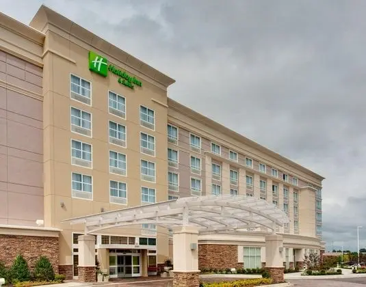 Holiday Inn & Suites Memphis - Wolfchase Galleria​ by IHG