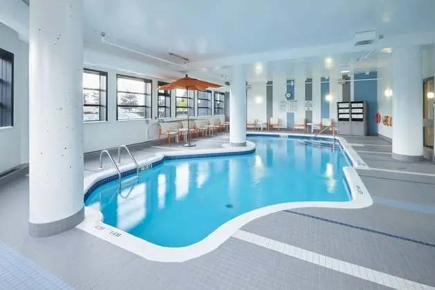 Holiday Inn Hotel & Suites Ottawa Kanata, an IHG Hotel - Havuz