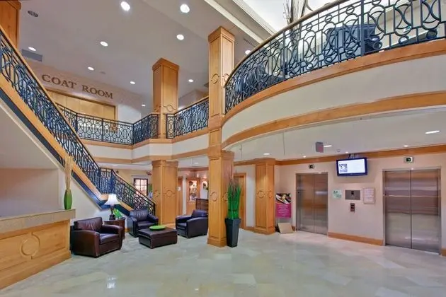 Holiday Inn Hotel & Suites Ottawa Kanata, an IHG Hotel - Lobi