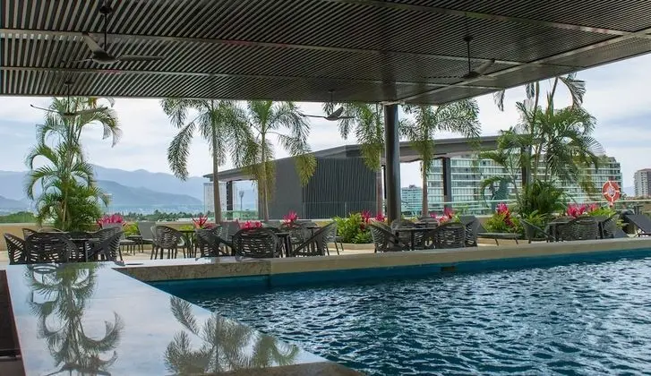 Holiday Inn & Suites Puerto Vallarta Marina & Golf, an IHG Hotel - Havuz