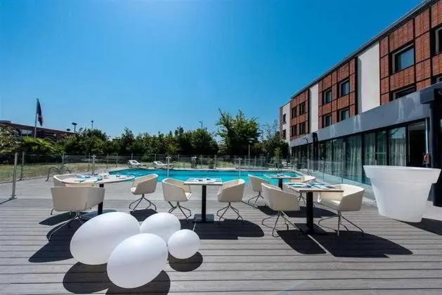 Holiday Inn Toulouse Airport - Havuz