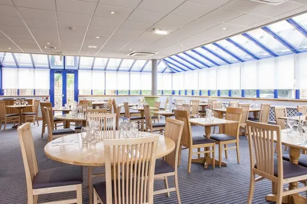 Holiday Inn Warrington - Yeme / İçme