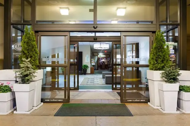 Holiday Inn Weirton - Genel