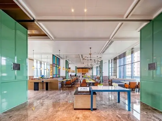 Holiday Inn Zhuhai City Center, an IHG Hotel - Yerinde Yemek