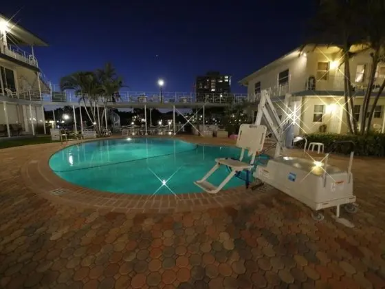 Holiday Isle Yacht Club - Havuz