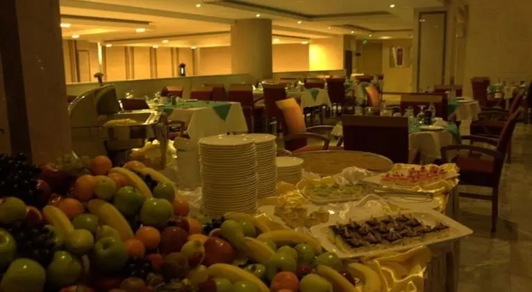 Holiday Jazan Hotel - Yerinde Yemek