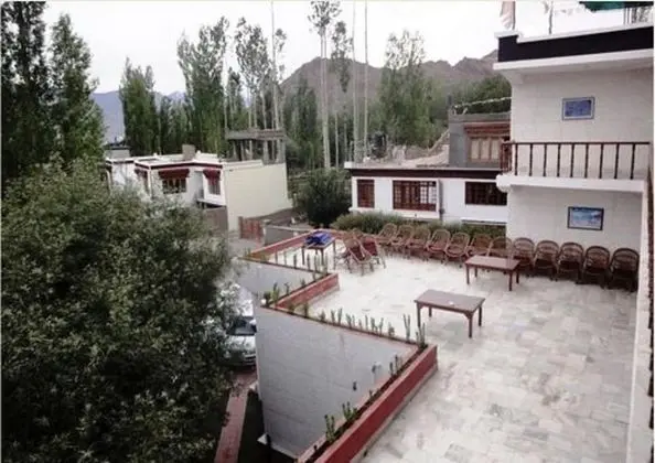Hotel Holiday Ladakh - Dış Mekan