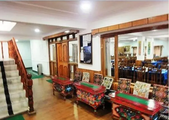 Hotel Holiday Ladakh - Lobi