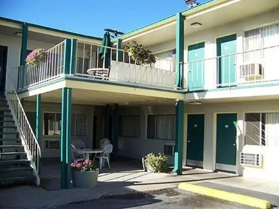 Holiday Lodge - Dış Mekan