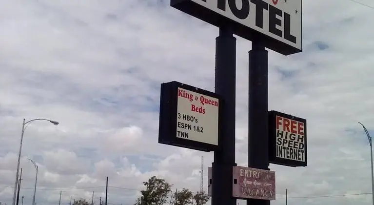 Holiday Motel