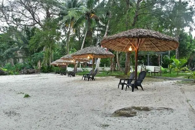 Holiday N Holiday Beach Resort - Dış Mekan