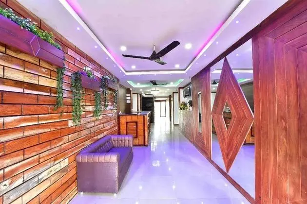Holiday N Holiday Beach Resort - Lobi
