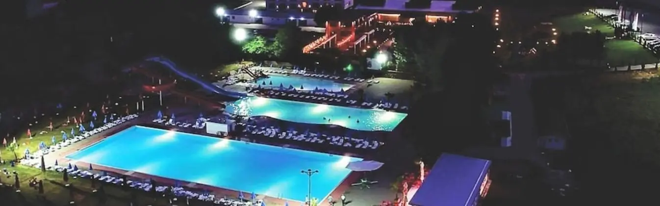 Holiday Resort Pristina - Havuz