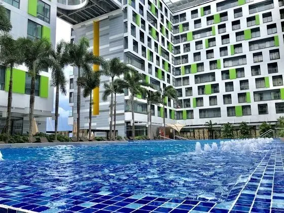 Holiday Republic Saigon Airport - Havuz