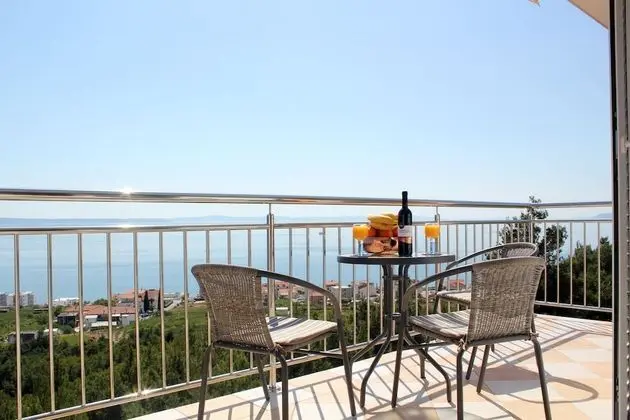 Holiday Sea View Apartments