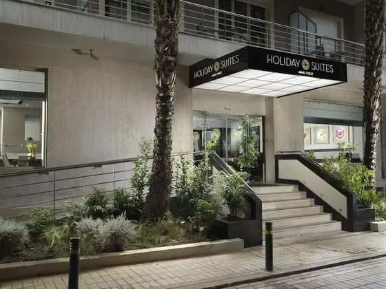 Holiday Suites