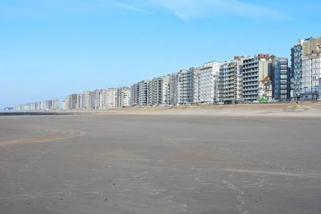 Holiday Suites Westende - Plaj