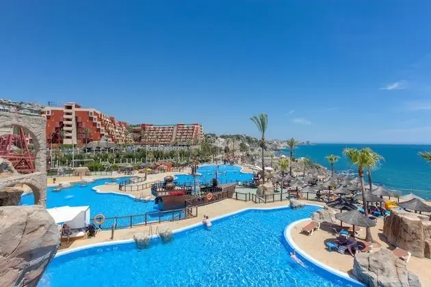 Holiday World Resort - Havuz