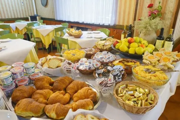 Hotel Holidays - Yerinde Yemek