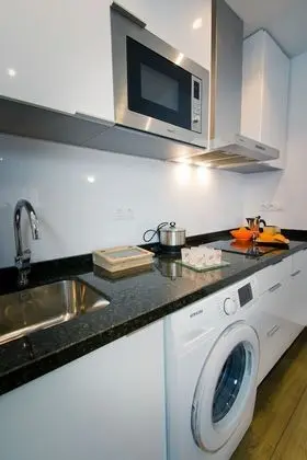 Holidays2Malaga Malagueta Apartments - Mutfak