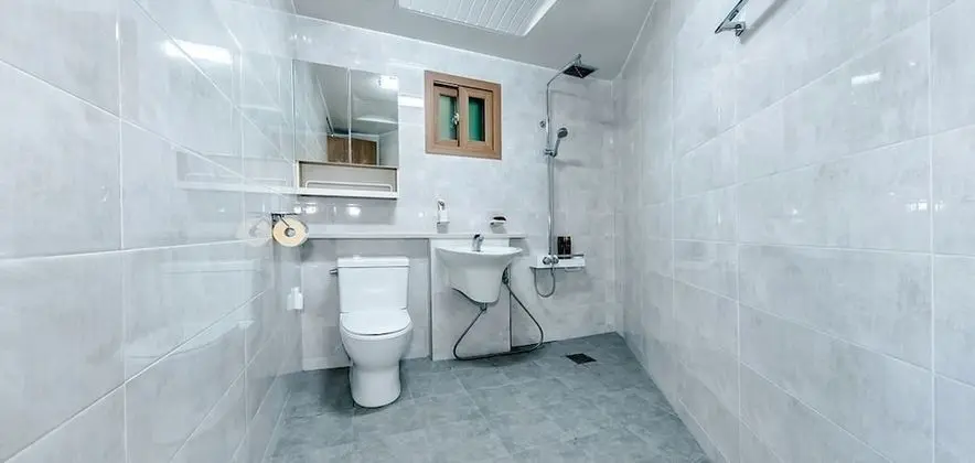 Holkae House - Hostel - Banyo Tipleri
