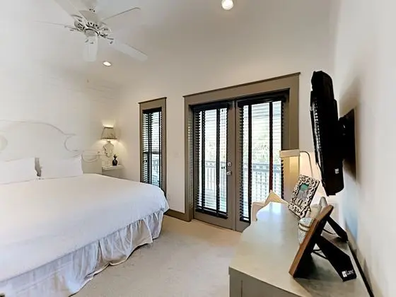 The Holland House II - Oda