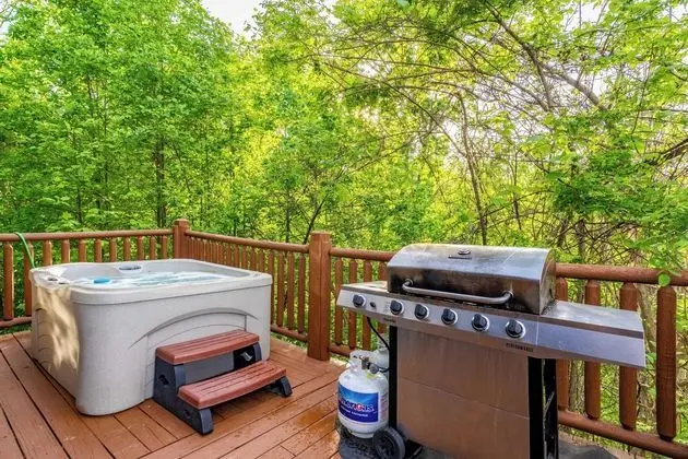 Hollow's Haven by Avantstay Hot Tub, Sauna, Balcony and Tree Top Views - Dış Mekanlar