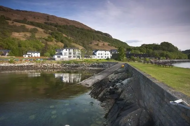 The Holly Tree Hotel