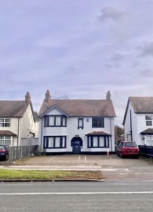 Hollybush Guest House