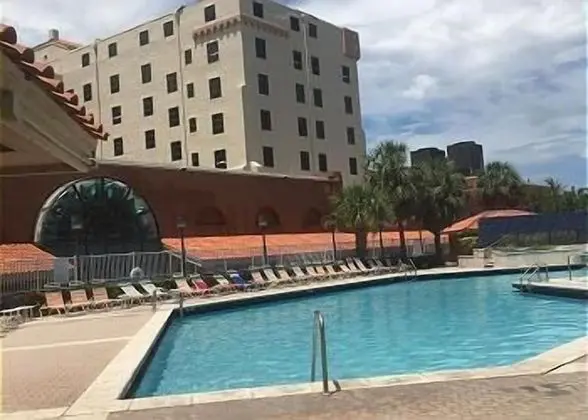 Hollywood Beach Resort- Beautiful Large Studio - Havuz