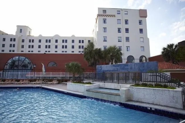 Hollywood Beach Resort - City View - Havuz
