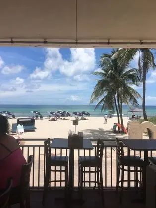 Hollywood Beach Medium City View Studio Located on the Hollywood Beach