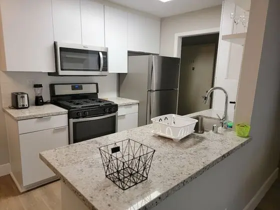 Hollywood Cosmopolitan Apartments - Mutfak