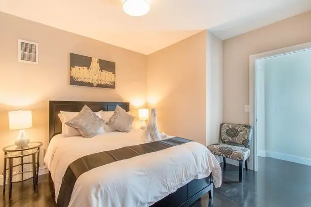 Hollywood Dream House 5 Br with POOL
