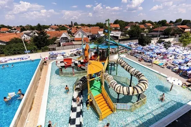 Hollywoodland Wellness & Spa Hotel - Dış Mekan