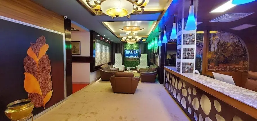 Hotel Holy City BD