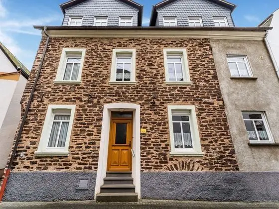 Home for 5 Persons in 1350 Year Old Mosel Town - Dış Mekan