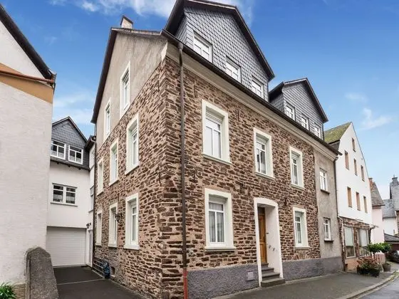 Home for 5 Persons in 1350 Year Old Mosel Town - Öne Çıkan Resim