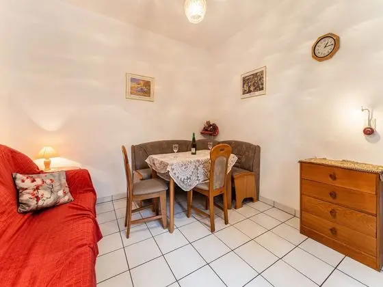 Home for 5 Persons in 1350 Year Old Mosel Town - Yerinde Yemek