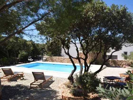 Home With a Private Terrace in a Quiet Area, Near the Sea - Havuz