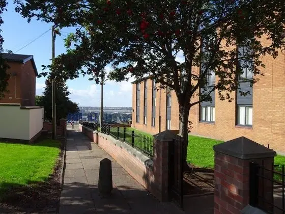 Home With a View Close to Liverpool Stadium - Dış Mekan
